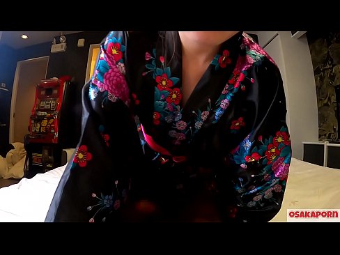 ❤️ Vajza e re cosplay pëlqen seksin deri në orgazmë me një shiringë në një kalorës dhe një blowjob. Vajzë aziatike me pidhi leshtore dhe cica të bukura me kostum tradicional japonez në video amatore që tregon masturbim me lodra qij. Sakura 3 OSAKAPORN. ❤️❌ Porno në sq.pornado-co.ru