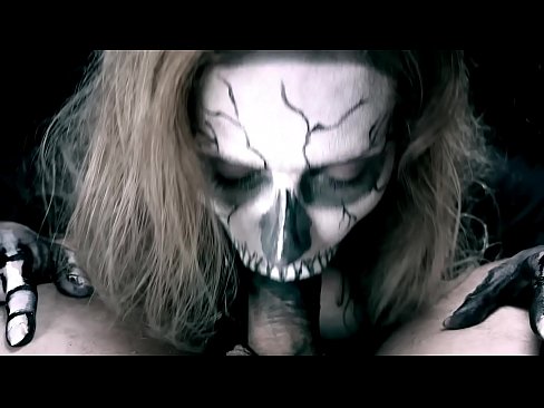 ❤️ Vajzë demonike që thith karin me gojën e saj të zezë dhe gëlltit sperma. ❤️❌ Porno në sq.pornado-co.ru