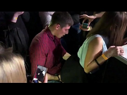 ❤️ Seks i vërtetë në një klub nate rus. Një vajzë 18-vjeçare ruse në anus dhe vaginë është qitur në një klub nate ❤️❌ Porno në sq.pornado-co.ru